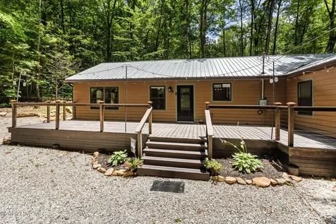 2052 Granny Squirrel Drive Andrews NC 28901