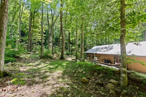 2052 Granny Squirrel Drive Andrews NC 28901