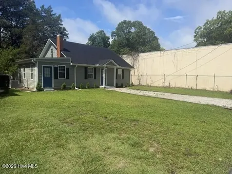 210 Renaldi Street Elizabethtown NC 28337