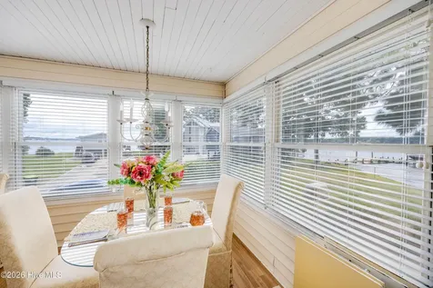 22 Oak Point Road Chocowinity NC 27817