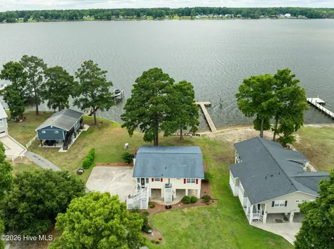 22 Oak Point Road Chocowinity NC 27817