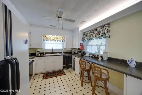 22 Oak Point Road Chocowinity NC 27817