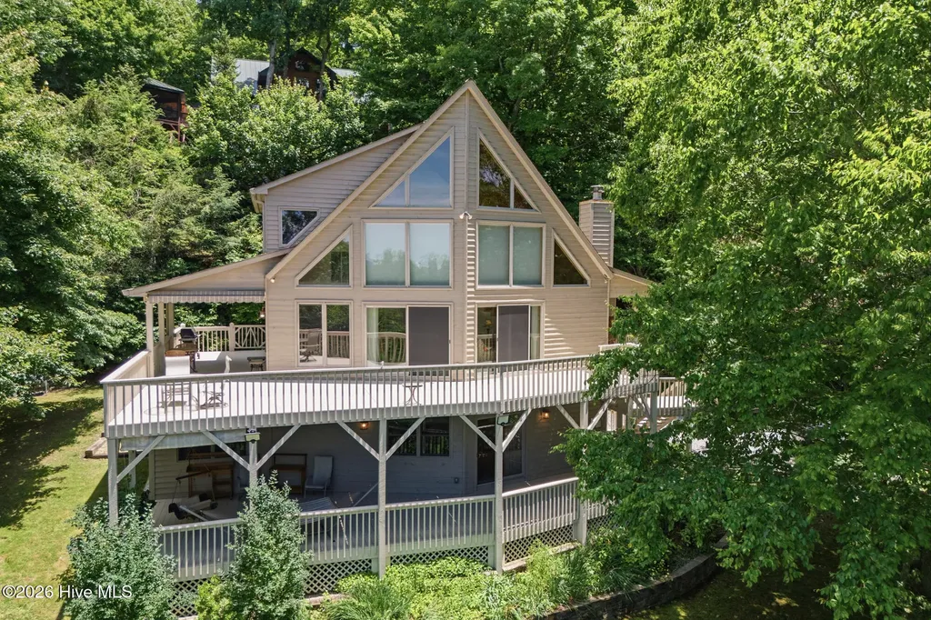 820 Chimney Ridge Drive Topton NC 28781