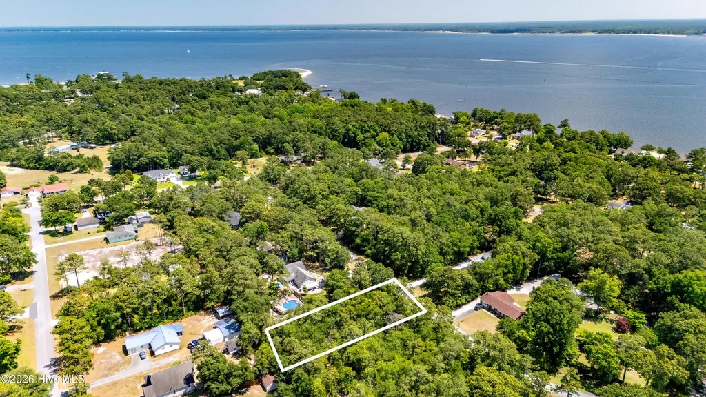 114 Lakeshore Drive Minnesott Beach NC 28510