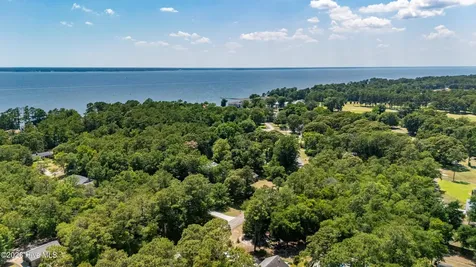 114 Lakeshore Drive Minnesott Beach NC 28510
