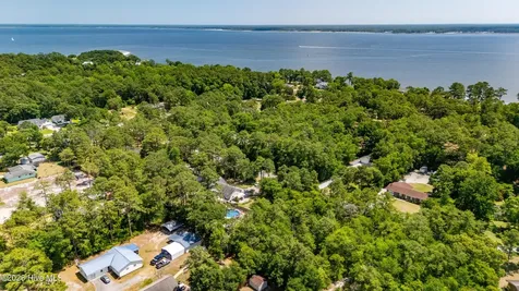 114 Lakeshore Drive Minnesott Beach NC 28510
