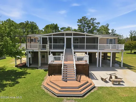 2831 Whichards Beach Road Chocowinity NC 27817
