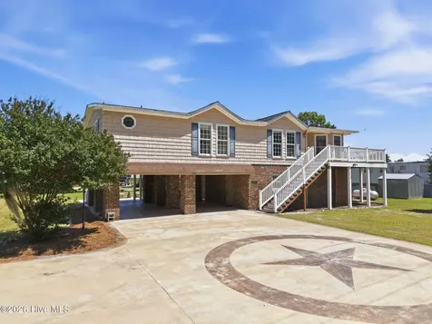 2831 Whichards Beach Road Chocowinity NC 27817