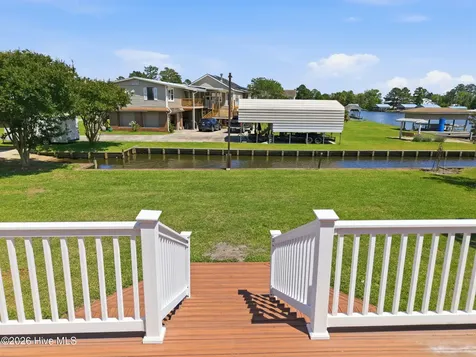 2831 Whichards Beach Road Chocowinity NC 27817