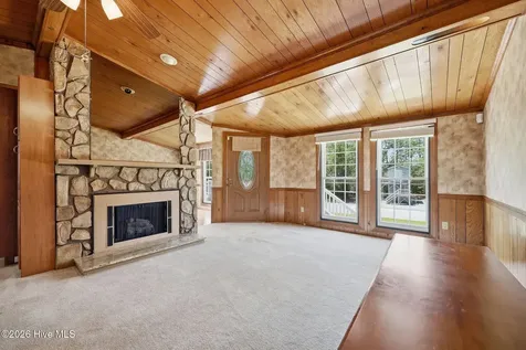 2831 Whichards Beach Road Chocowinity NC 27817