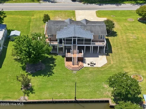 2831 Whichards Beach Road Chocowinity NC 27817