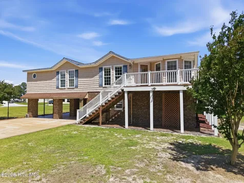 2831 Whichards Beach Road Chocowinity NC 27817