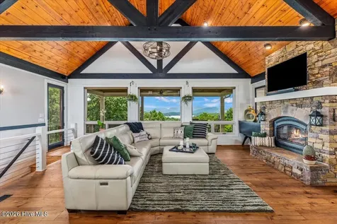 122 Oak Terrace Hayesville NC 28904