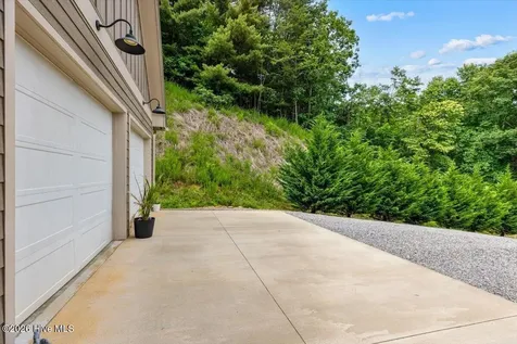 122 Oak Terrace Hayesville NC 28904