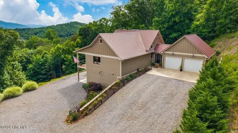 122 Oak Terrace Hayesville NC 28904