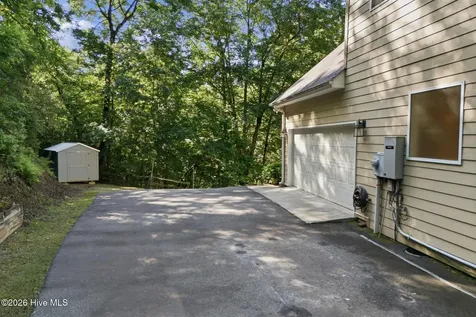 192 Kaiulani Lane Andrews NC 28901