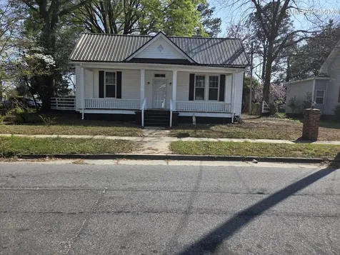 109 E Grainger Avenue Kinston NC 28501