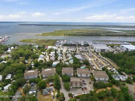 610 W Brown Street Southport NC 28461