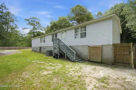 7124 Trucking Lane NE Leland NC 28451