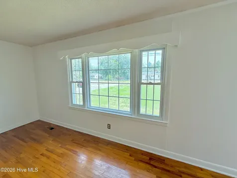 606 Darden Drive Kinston NC 28504