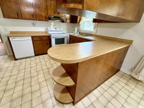 606 Darden Drive Kinston NC 28504