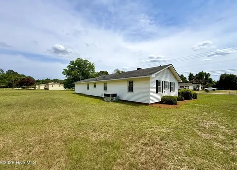 606 Darden Drive Kinston NC 28504