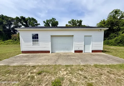 606 Darden Drive Kinston NC 28504