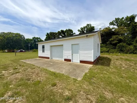 606 Darden Drive Kinston NC 28504