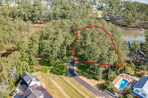 68 Mill Creek Lane Oriental NC 28571