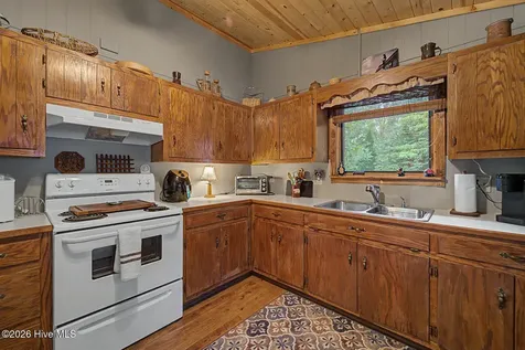 41 Black Bear Court Robbinsville NC 28771