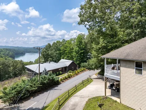 883 Village Road Murphy NC 28906