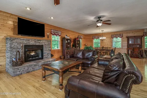 883 Village Road Murphy NC 28906