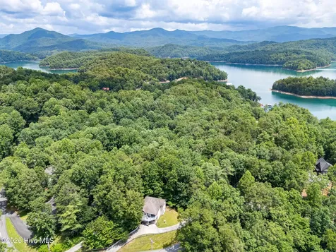 883 Village Road Murphy NC 28906