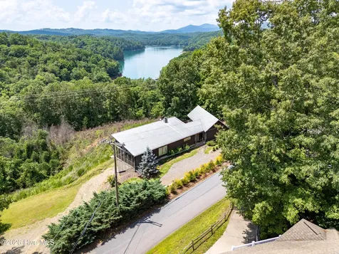 883 Village Road Murphy NC 28906