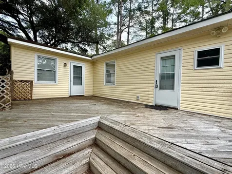 2898 Wallace Family Road Kinston NC 28501
