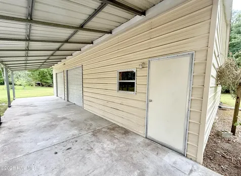 2898 Wallace Family Road Kinston NC 28501