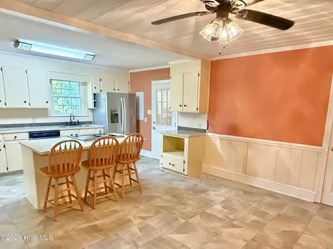2898 Wallace Family Road Kinston NC 28501