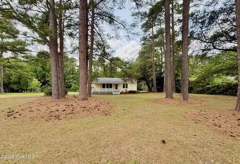 2898 Wallace Family Road Kinston NC 28501