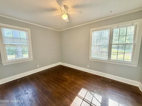2898 Wallace Family Road Kinston NC 28501