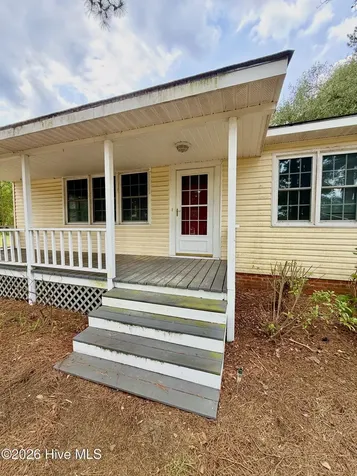 2898 Wallace Family Road Kinston NC 28501