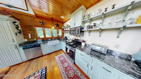 520 Whiteside Gap Road Robbinsville NC 28771