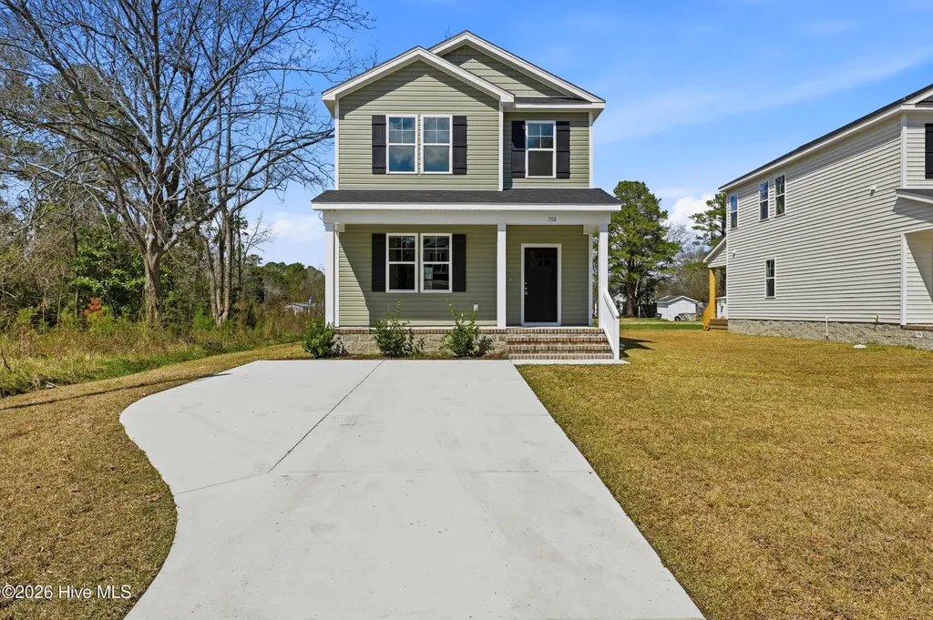 706 W Hayes Street Burgaw NC 28425