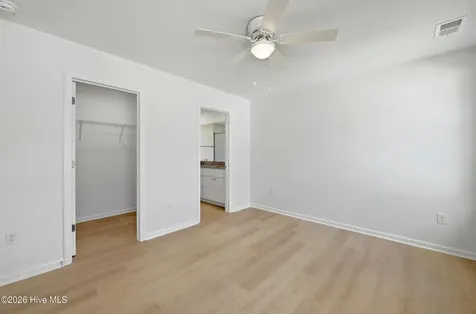 706 W Hayes Street Burgaw NC 28425