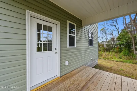 706 W Hayes Street Burgaw NC 28425