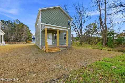 706 W Hayes Street Burgaw NC 28425