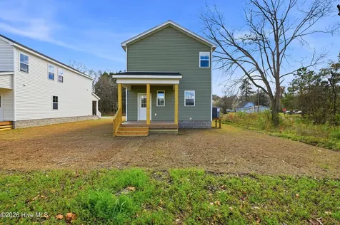 706 W Hayes Street Burgaw NC 28425