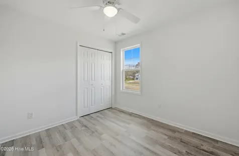 708 W Hayes Street Burgaw NC 28425