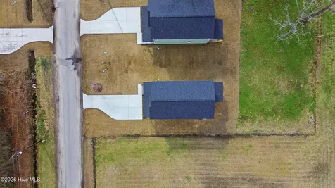 708 W Hayes Street Burgaw NC 28425