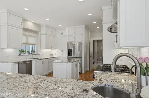 2776 Marsh Point Lane SE Southport NC 28461