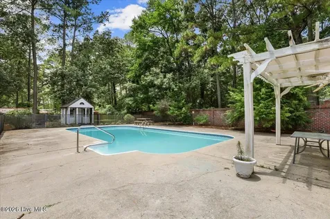 2570 Old Plantation Drive Kinston NC 28504